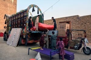 په پاکستان کې د افغان کډوالو د پراخو نیونو تازه څپه Medium 2